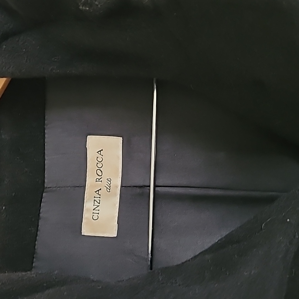 Winter Coat - image 3